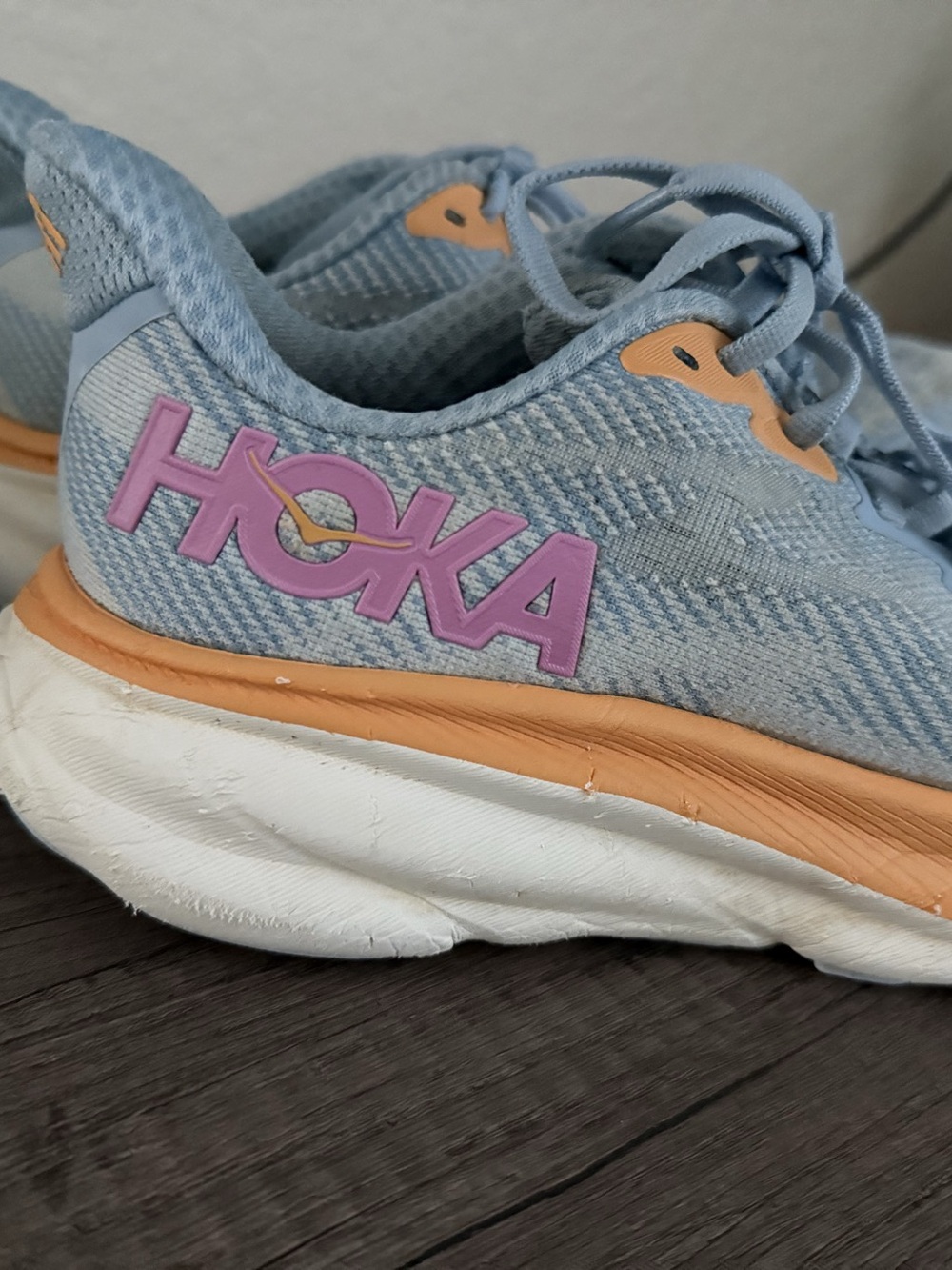 HOKA Clifton 9 Women's Blue & Orange US 5.5 Athletic Shoes - Picture 3 of 9